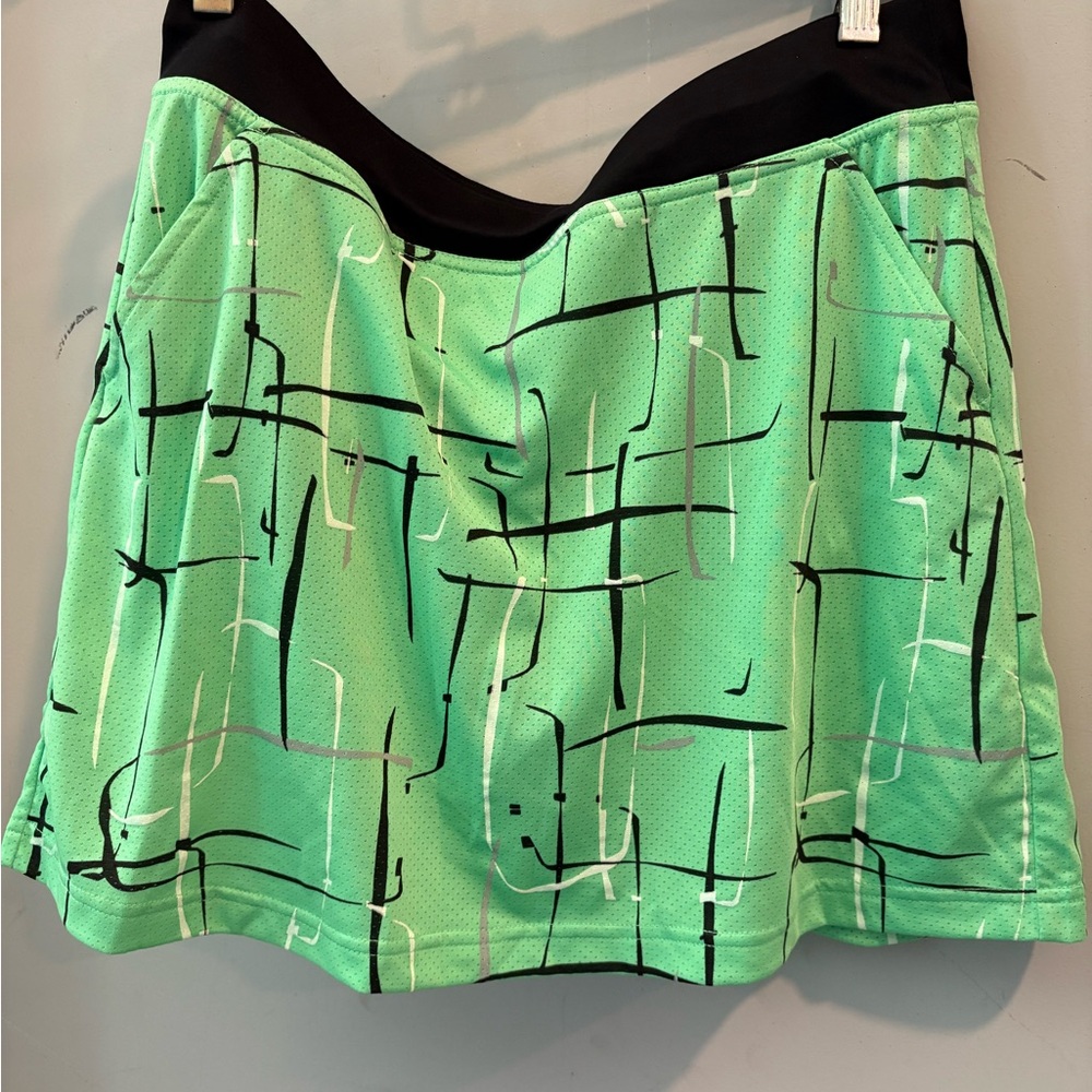 PGA Tour Green and Black Skort Size Medium